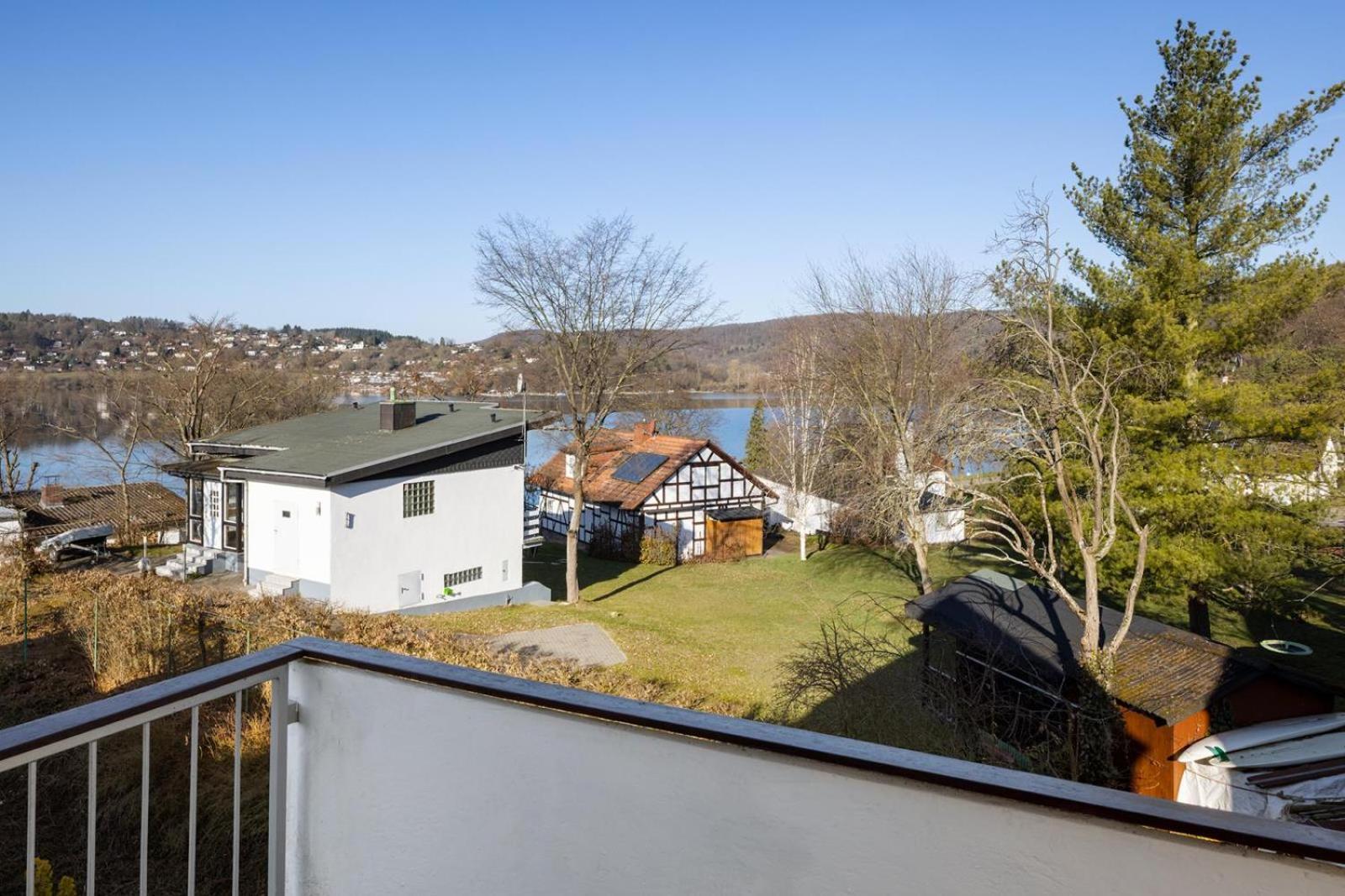 Gemutliche 93m2Fewo mit 2 Schlafzimmern und seitlichem Seeblick vom Balkon Scheid  Exterior foto