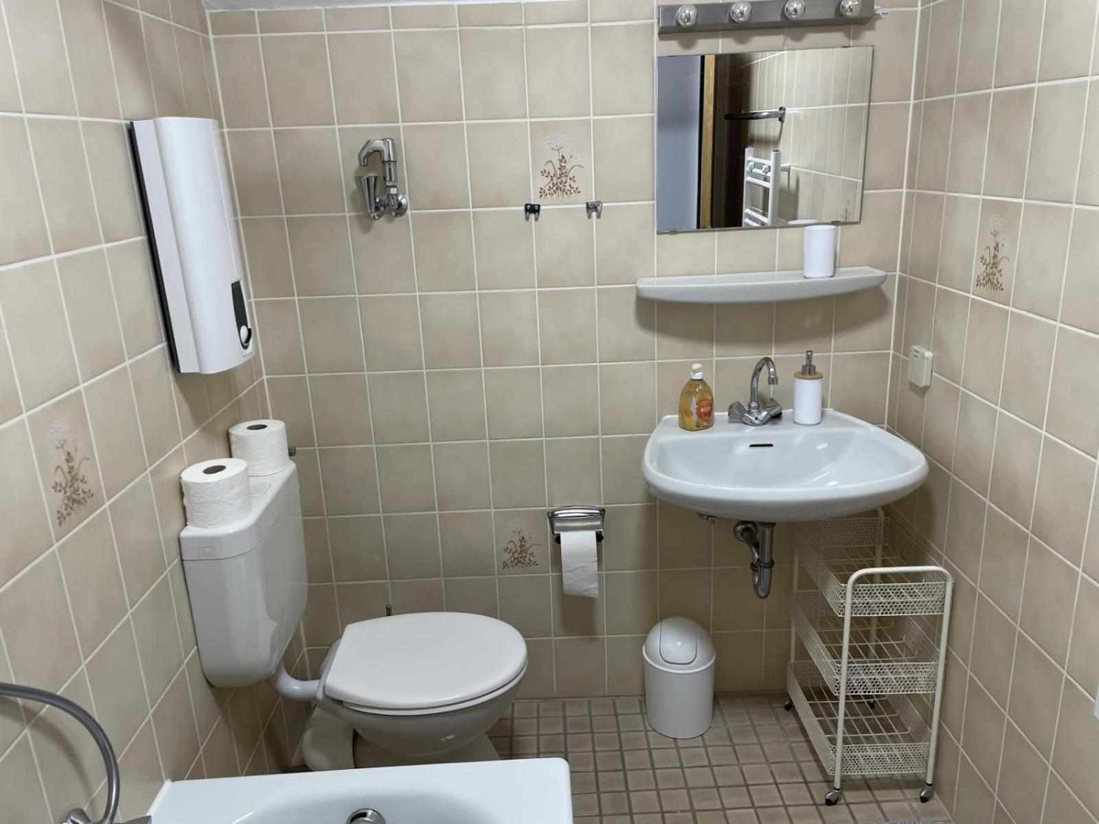 Gemutliche 93m2Fewo mit 2 Schlafzimmern und seitlichem Seeblick vom Balkon Scheid  Exterior foto
